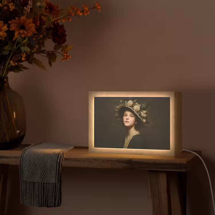 Bloemenhoed - Portret - Vrouw Light Box met kabel (Tafellamp) klein -sfeer4