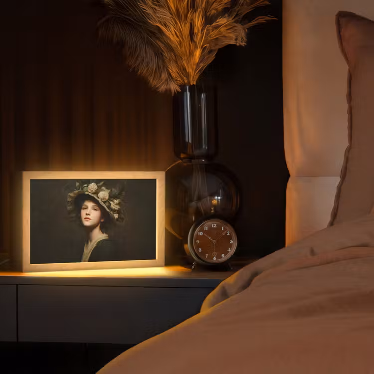 Bloemenhoed - Portret - Vrouw Light Box met kabel (Tafellamp) klein -sfeer1