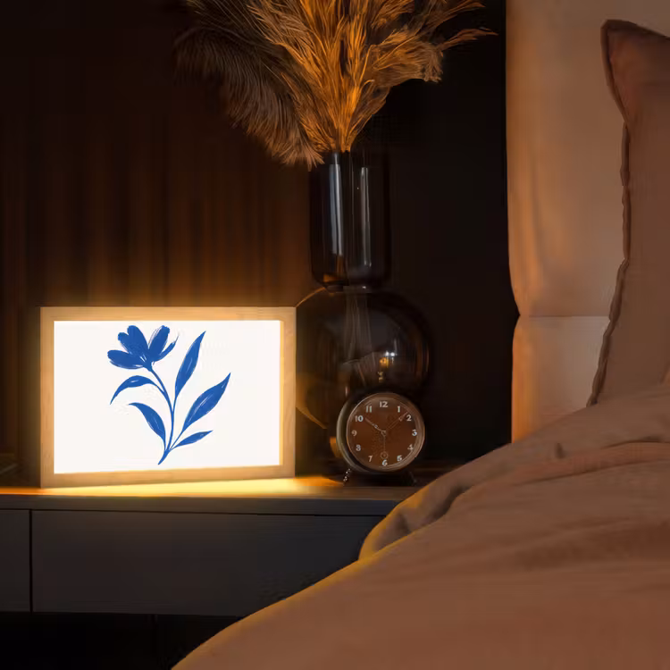 Bloem - Blaadjes - Minimalistisch - Blauw Light Box met kabel (Tafellamp) klein -sfeer1