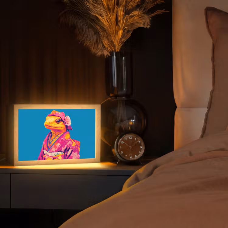 Bloemenkrans - Hagedis - Kimono - Paars Light Box met kabel (Tafellamp) klein -sfeer1
