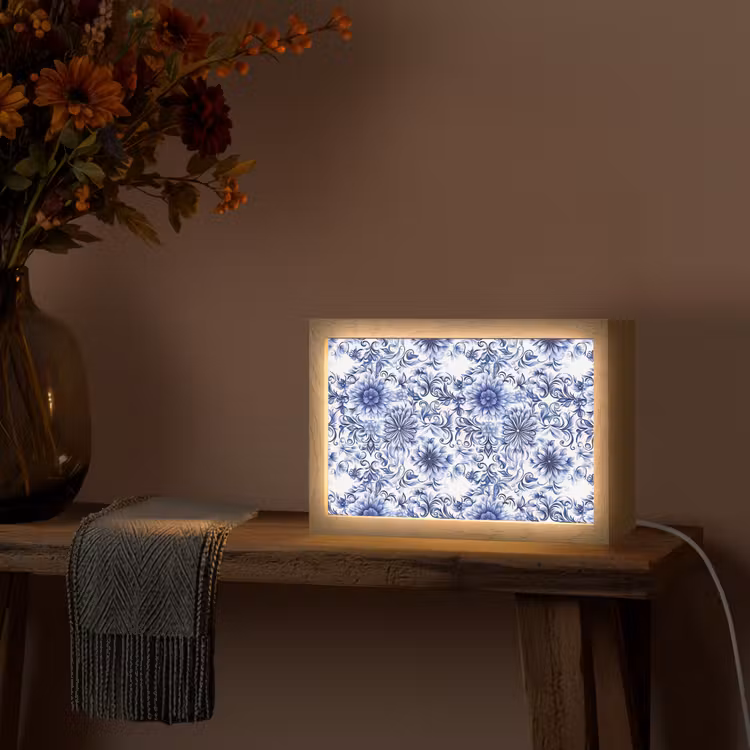 Bloemen - Blauw - Patroon - Wit Light Box met kabel (Tafellamp) klein 924 -sfeer4