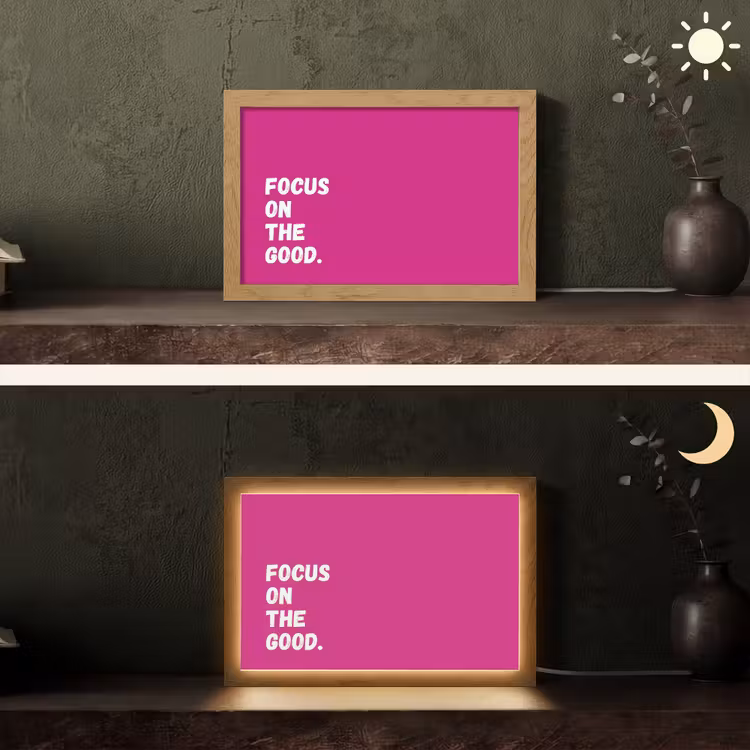 Focus on the good - Roze - Simple Light Box met kabel (Tafellamp) klein -sfeer3