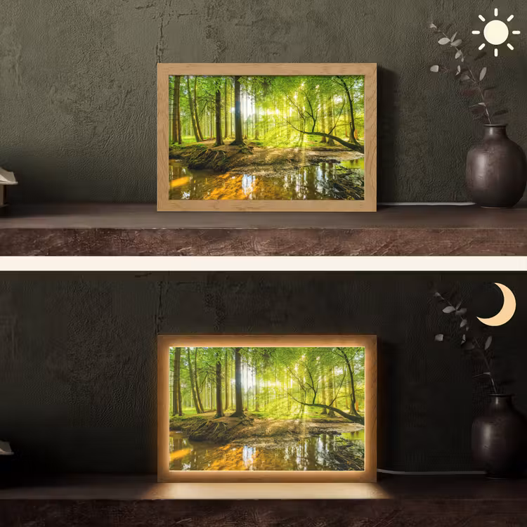 Bos - Landschap - Water - Bomen - Zon - Groen - Natuur Light Box met kabel (Tafellamp) klein -sfeer3