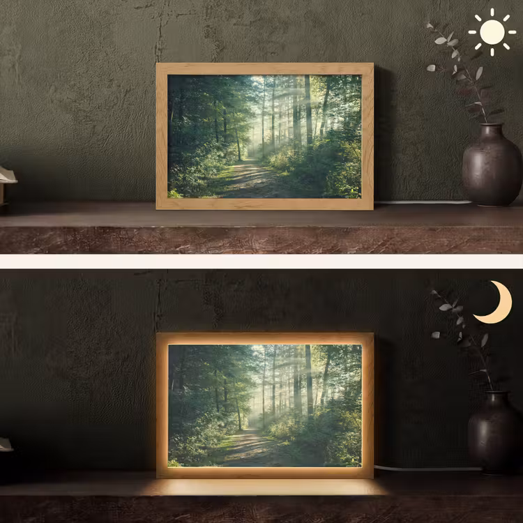 Bos - Pad - Zon - Bomen - Groen - Natuur Light Box met kabel (Tafellamp) klein -sfeer3