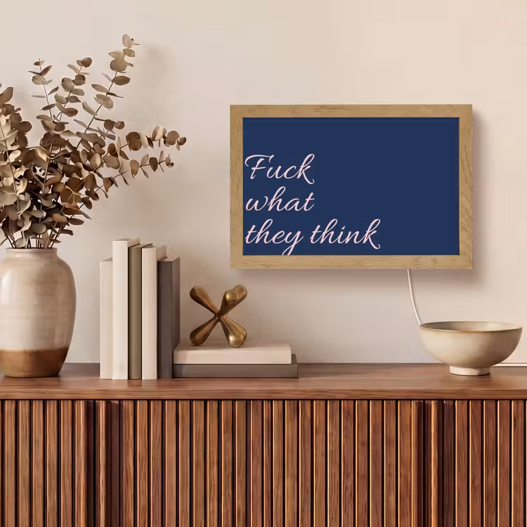 Fuck what they think - Blauw - Cursief Light Box met kabel (Tafellamp) klein -sfeer2