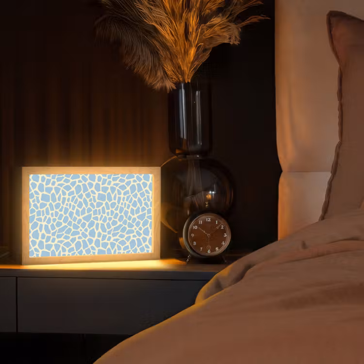Giraf - Modern - Blauw Light Box met kabel (Tafellamp) klein 924 -sfeer1