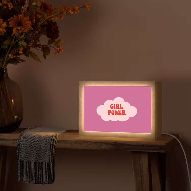 Girl power - Wolk - Roze Light Box met kabel (Tafellamp) klein -sfeer4