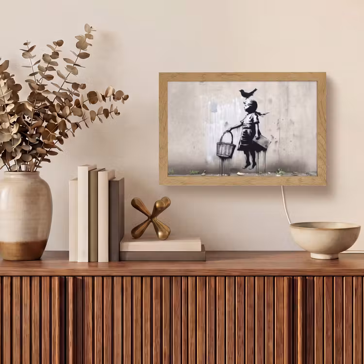 Graffiti - Meisje - Vogel - Street Art - Banksy Style Light Box met kabel (Tafellamp) klein -sfeer2