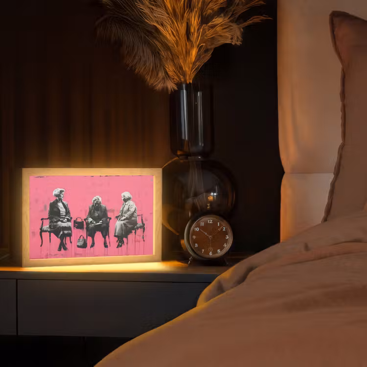 Graffiti - Roze - Street art - Vrouwen Light Box met kabel (Tafellamp) klein -sfeer1