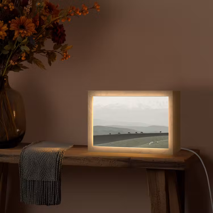 Grijs - Berg - Paarden Light Box met kabel (Tafellamp) klein -sfeer4