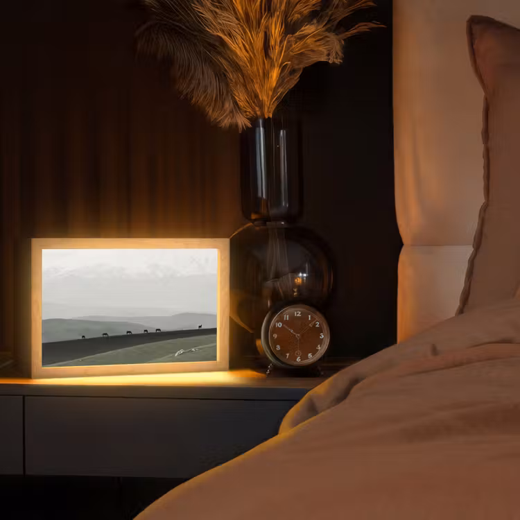 Grijs - Berg - Paarden Light Box met kabel (Tafellamp) klein -sfeer1