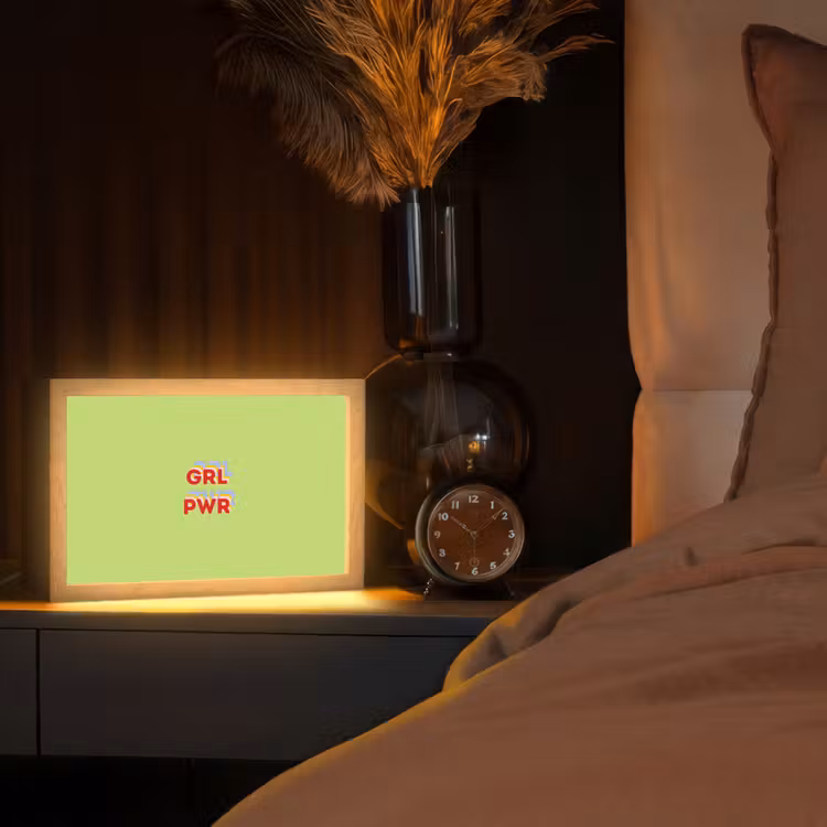 Grl pwr - Groen - Rood - 3D Light Box met kabel (Tafellamp) klein -sfeer1