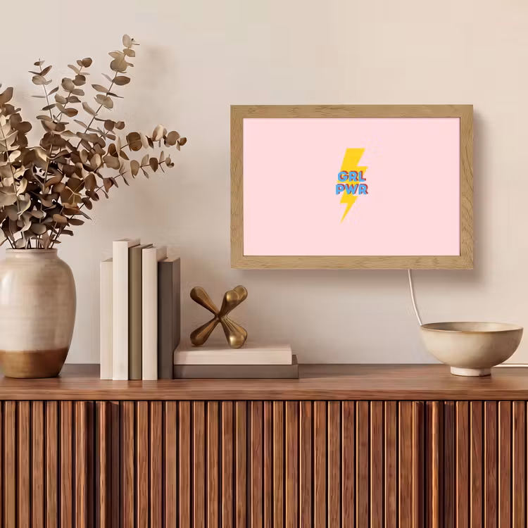 Grl pwr - Bliksem - Roze Light Box met kabel (Tafellamp) klein -sfeer2