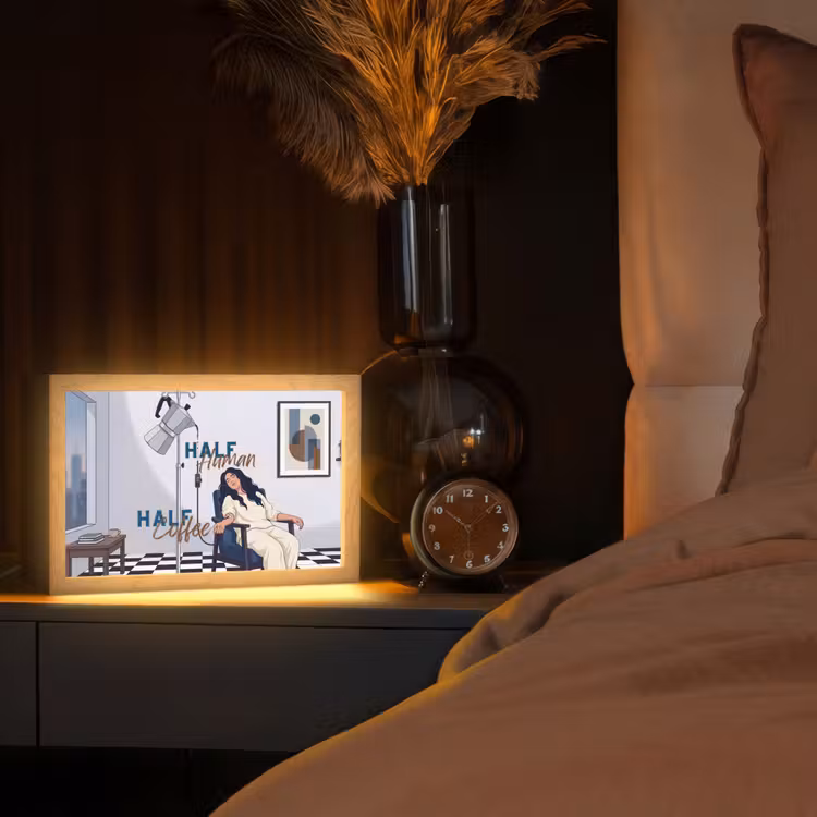 Half human, Half Coffee - Infuus - Koffie Light Box met kabel (Tafellamp) klein -sfeer1