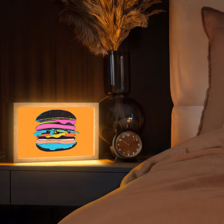 Hamburger - Kleurrijk - Speels Light Box met kabel (Tafellamp) klein -sfeer1