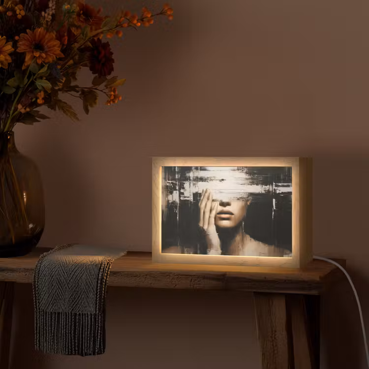 Hand - Gezicht - Strepen - Abstract Light Box met kabel (Tafellamp) klein -sfeer4