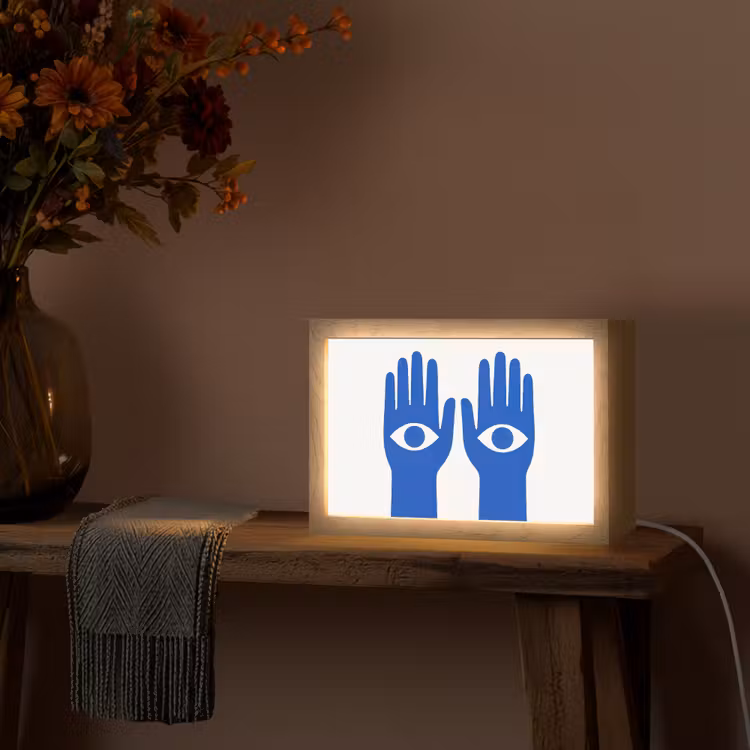 Handen - Twee - Ogen - Blauw Light Box met kabel (Tafellamp) klein -sfeer4