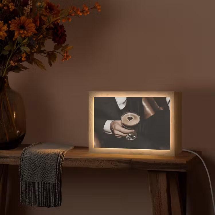 Hartje - Cocktail - Espresso Martini - Hand Light Box met kabel (Tafellamp) klein -sfeer4