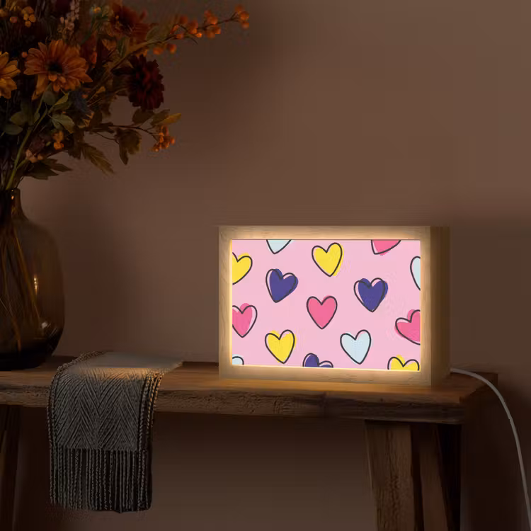 Hartjes - Valentijn - Patroon - Kleurrijk Light Box met kabel (Tafellamp) klein -sfeer4