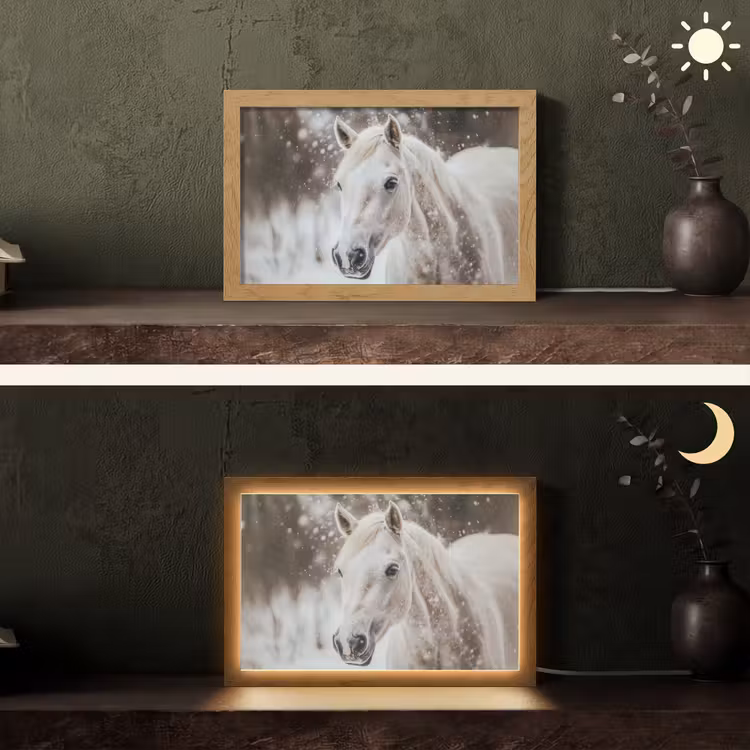 Paard - Wit - Winter - Natuur - Sneeuw - Dieren Light Box met kabel (Tafellamp) klein -sfeer3