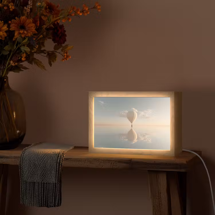 Luchtballon - Wolken - Water - Blauw Light Box met kabel (Tafellamp) klein -sfeer4