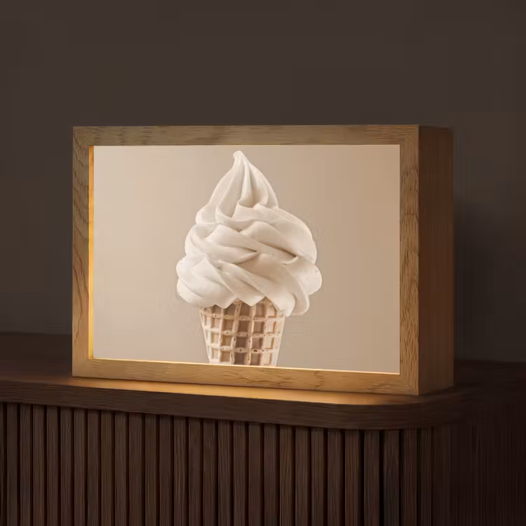 IJs - Softijs - Romig - Hoorntje - Beige Light Box met kabel (Tafellamp) klein -z3d_website