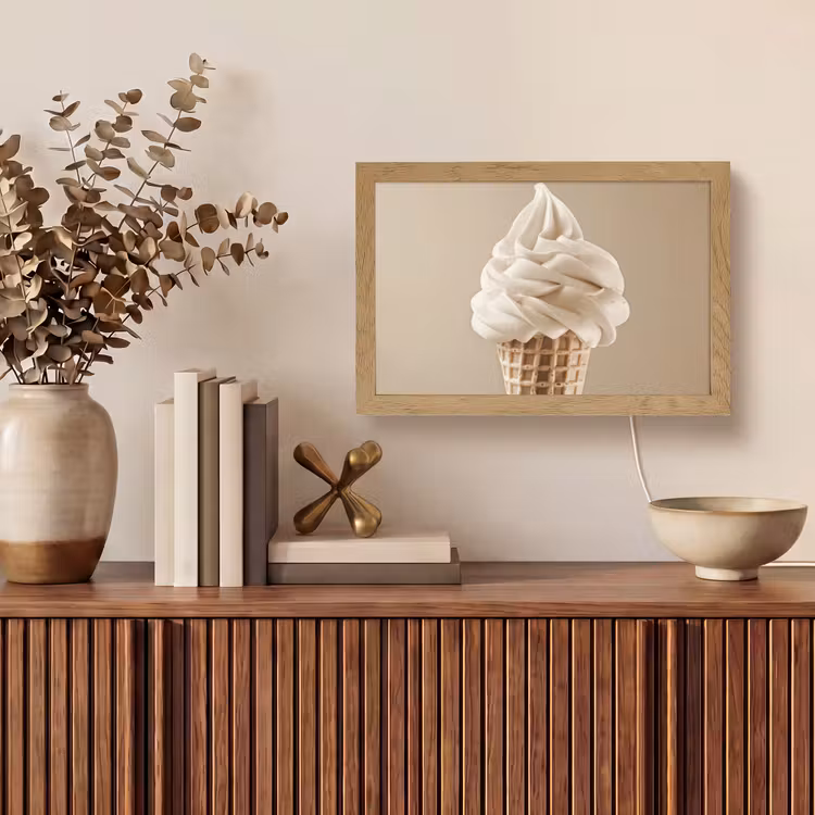 IJs - Softijs - Romig - Hoorntje - Beige Light Box met kabel (Tafellamp) klein -sfeer2