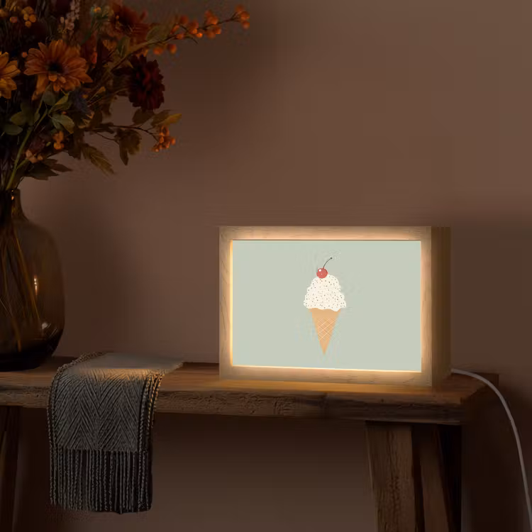Illustratie - Ijsje - Spikkels - Kers Light Box met kabel (Tafellamp) klein -sfeer4