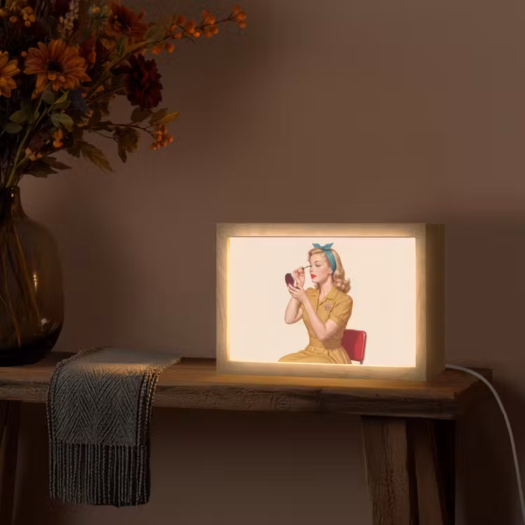 Illustratie - Mascara - Vrouw - Geel Light Box met kabel (Tafellamp) klein -sfeer4
