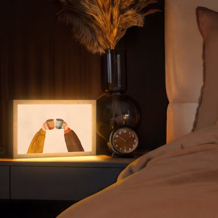 Illustratie - Mokken - Proosten - Bruin Light Box met kabel (Tafellamp) klein -sfeer1