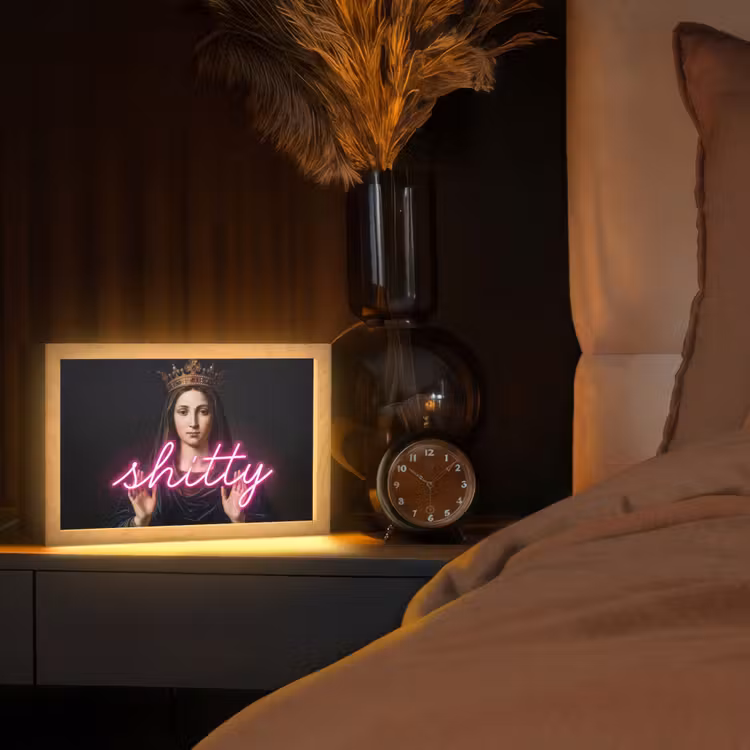 Ironisch - Tekst - Neon Light Box met kabel (Tafellamp) klein -sfeer1