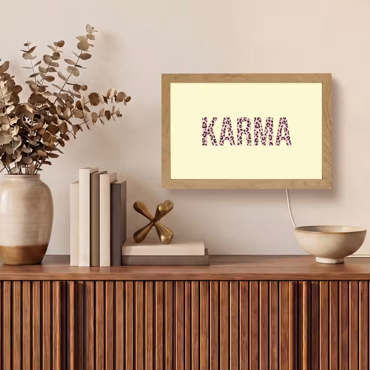 Karma - Luipaardprint - Geel Light Box met kabel (Tafellamp) klein -sfeer2