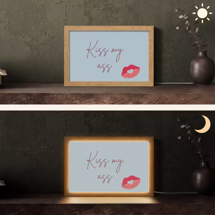 Kiss my ass - Lip - Blauw Light Box met kabel (Tafellamp) klein -sfeer3
