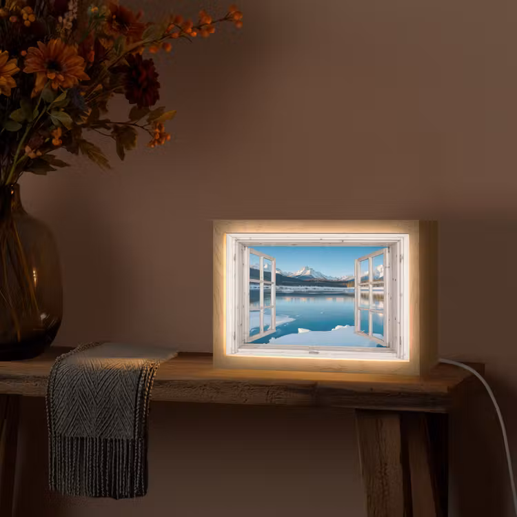Landschap - Winter - Meer - Bergen - Uitzicht - Doorkijk - Licht Light Box met kabel (Tafellamp) klein -sfeer4