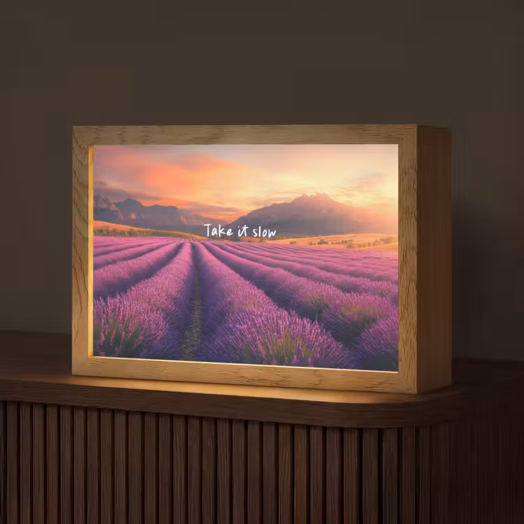 Lavendelveld - Quote - Zonsondergang Light Box met kabel (Tafellamp) klein -z3d_website