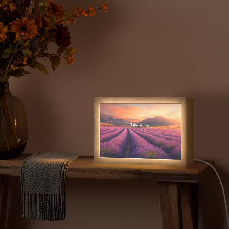 Lavendelveld - Quote - Zonsondergang Light Box met kabel (Tafellamp) klein -sfeer4