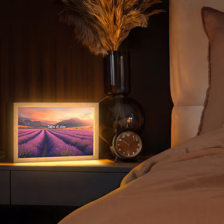 Lavendelveld - Quote - Zonsondergang Light Box met kabel (Tafellamp) klein -sfeer1