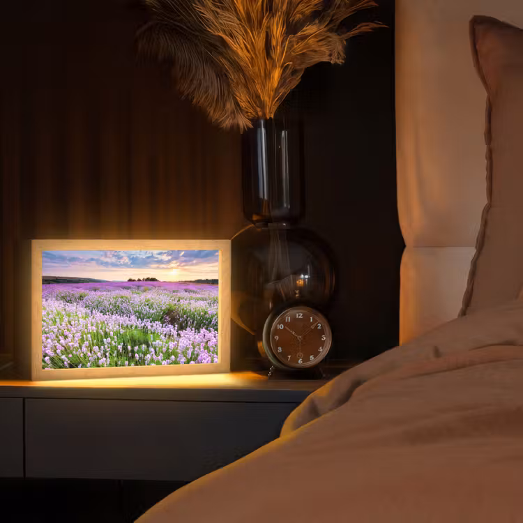 Lavendel - Bloemen - Zonsondergang - Paars - Weide Light Box met kabel (Tafellamp) klein -sfeer1