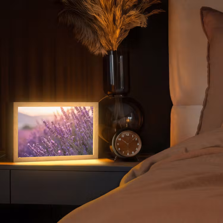 Lavendel - Paars - Zonlicht Light Box met kabel (Tafellamp) klein -sfeer1