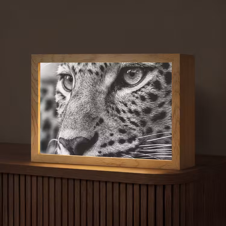 Luipaard - Zwart - Wit - Oog Light Box met kabel (Tafellamp) klein -z3d_website