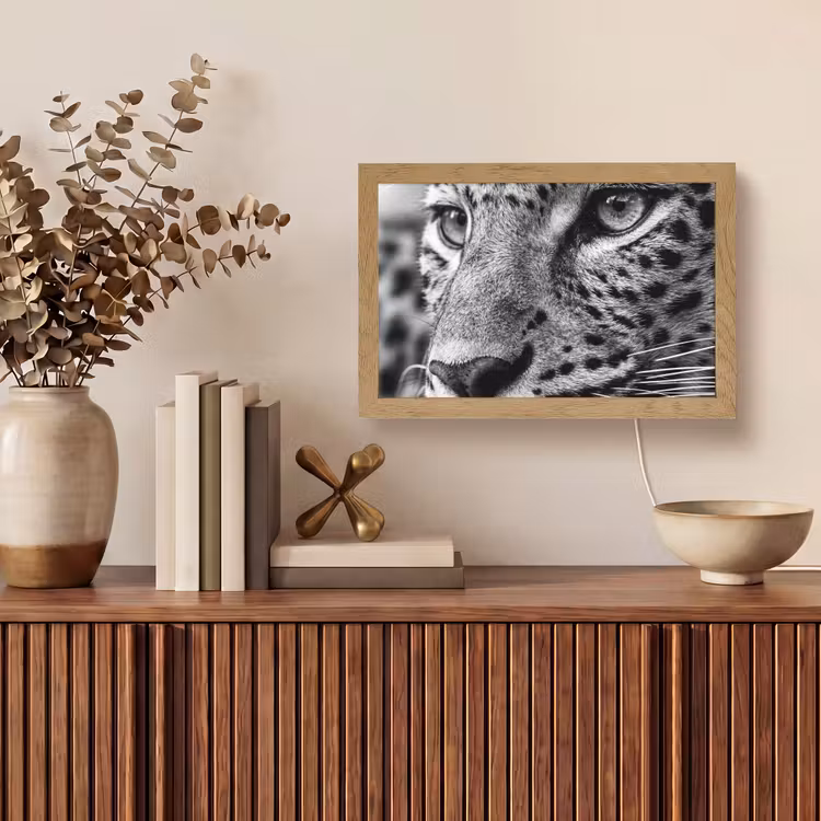 Luipaard - Zwart - Wit - Oog Light Box met kabel (Tafellamp) klein -sfeer2