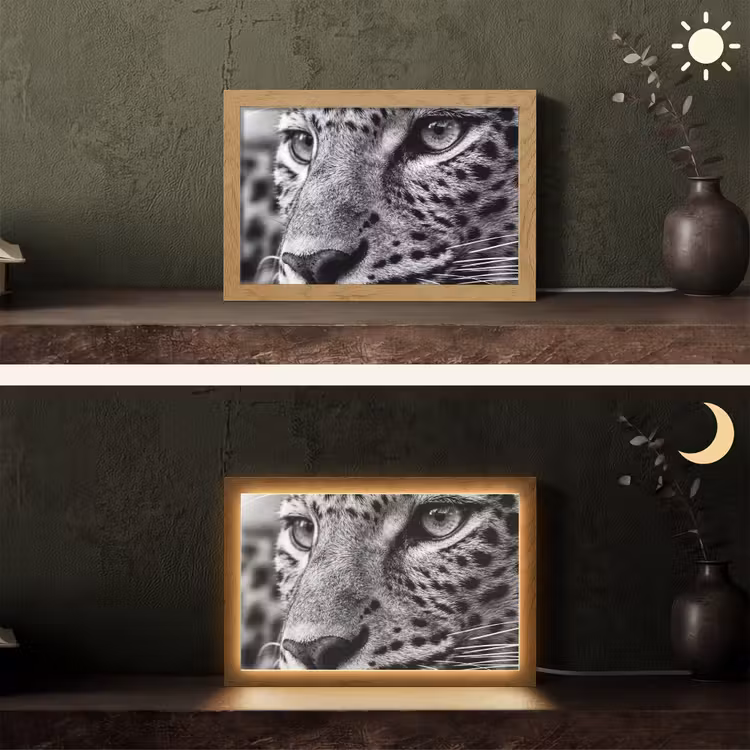 Luipaard - Zwart - Wit - Oog Light Box met kabel (Tafellamp) klein -sfeer3