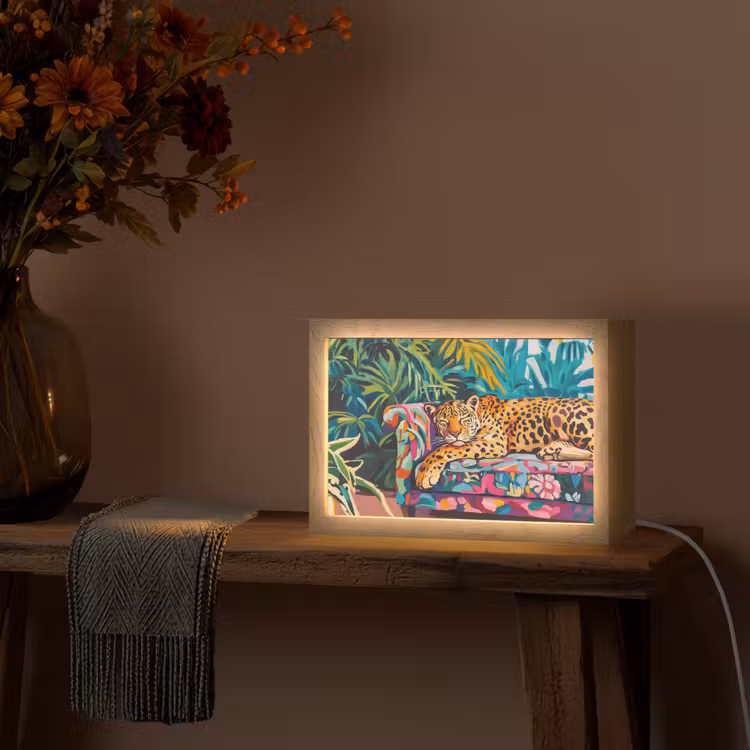 Luipaard - Kleurrijk - Tropisch Light Box met kabel (Tafellamp) klein -sfeer4