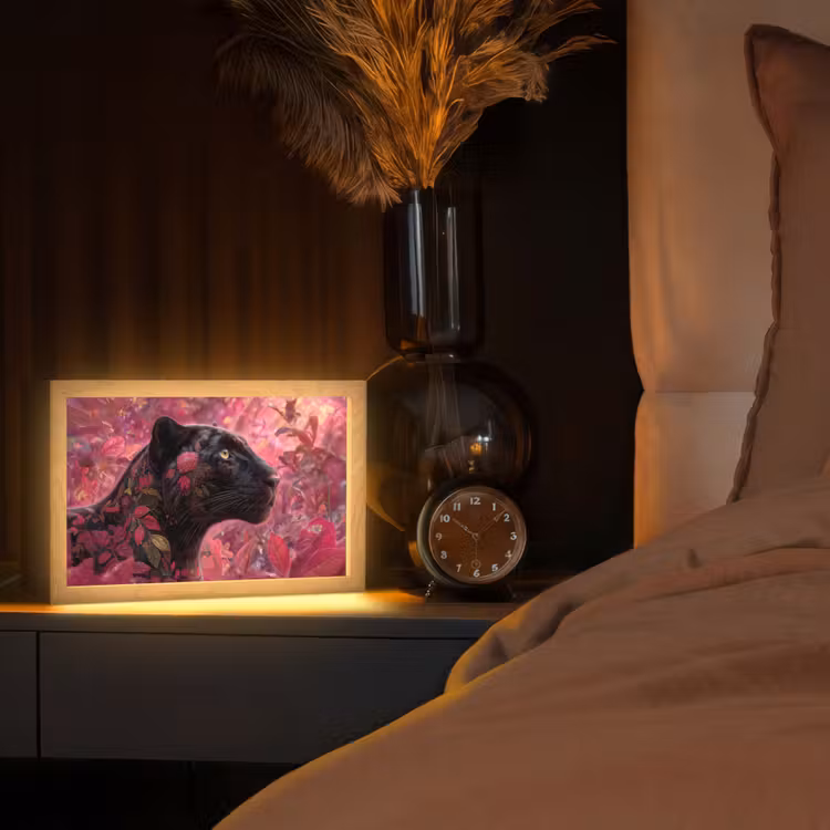 Luipaard - Bloemen - Roze Light Box met kabel (Tafellamp) klein -sfeer1