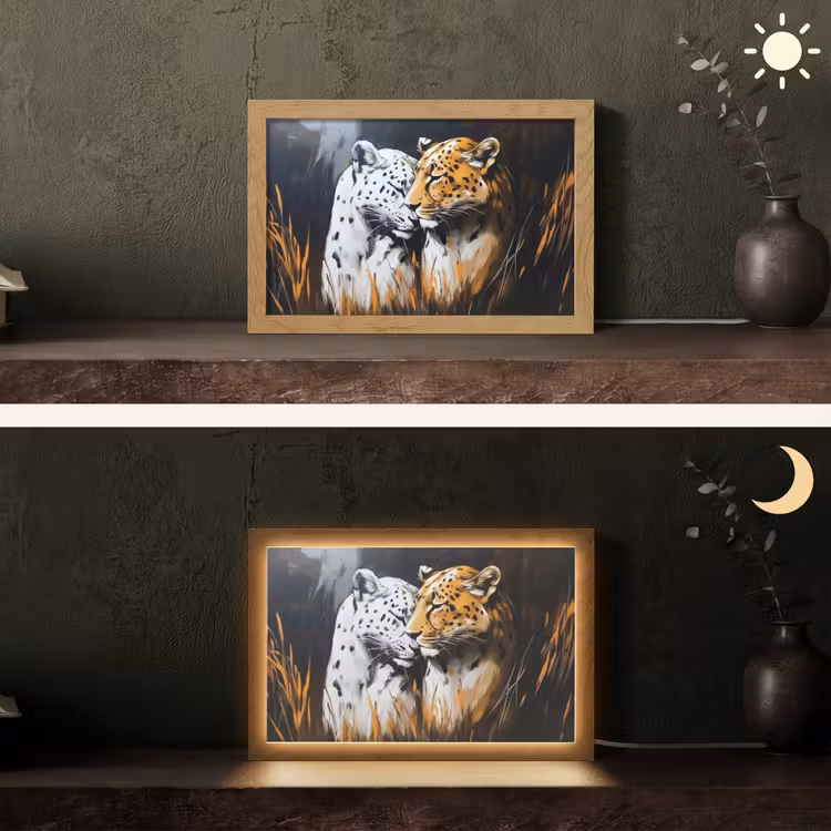 Luipaard - Oranje - Wit - Gras Light Box met kabel (Tafellamp) klein -sfeer3