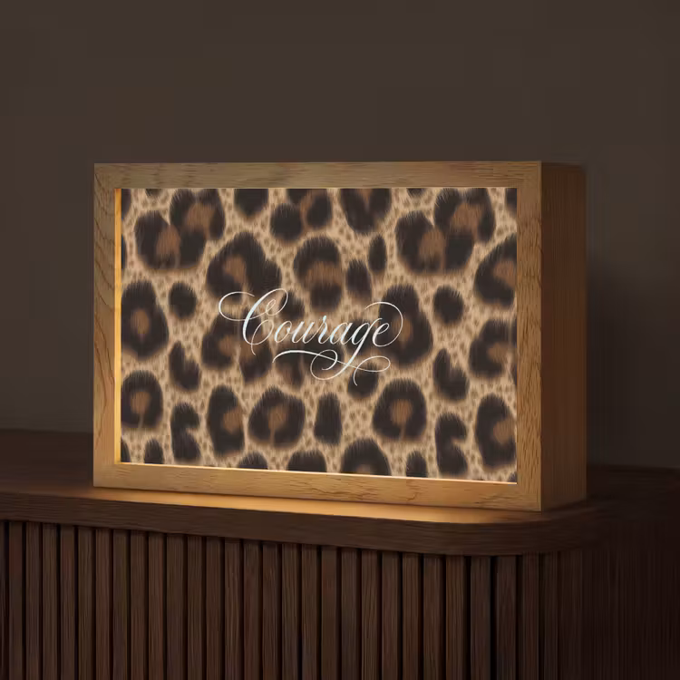 Luipaardprint - Bruin - Courage - Sierlijk Light Box met kabel (Tafellamp) klein -z3d_website