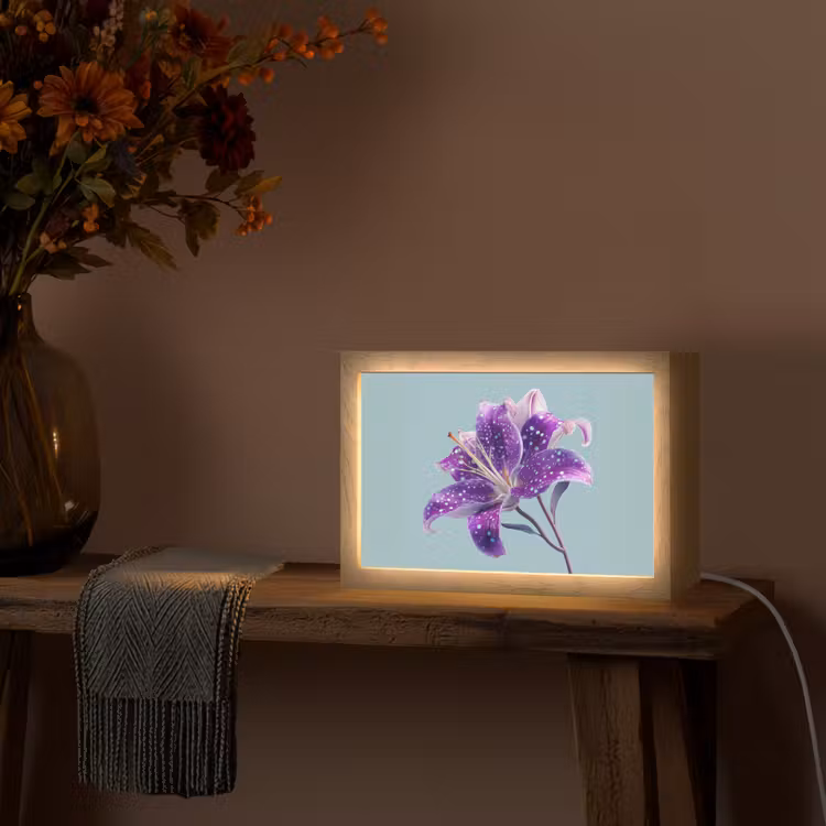 Lelie - Bloem - Paars - Stippen Light Box met kabel (Tafellamp) klein -sfeer4