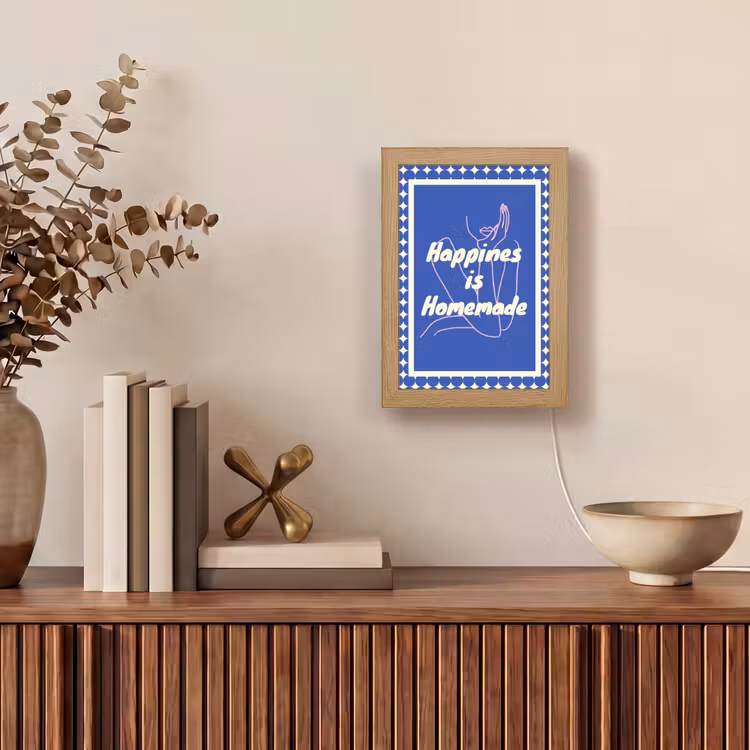 Lijntekening - Vrouw - Quote - Blauw Light Box met kabel (Tafellamp) klein -sfeer2