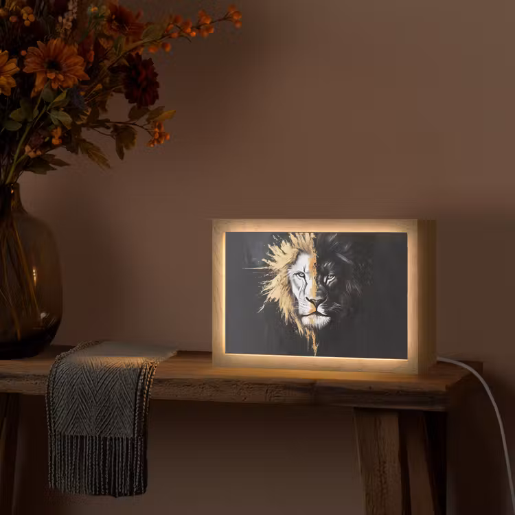 Leeuw - Gesplitst - Zwart - Lijn Light Box met kabel (Tafellamp) klein -sfeer4