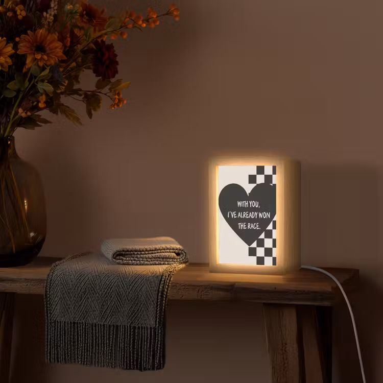 Liefde - Beige - Race Light Box met kabel (Tafellamp) klein -sfeer4